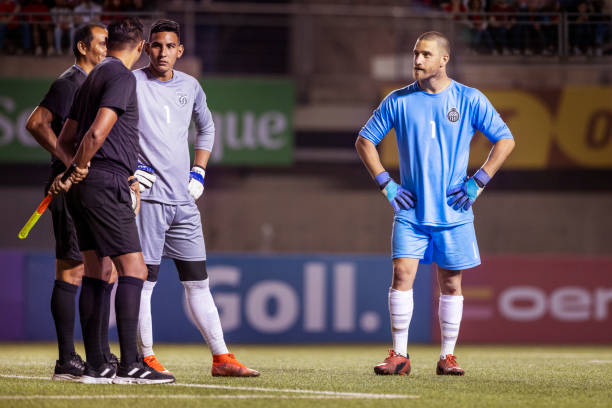 不仅因为他 不仅因为他